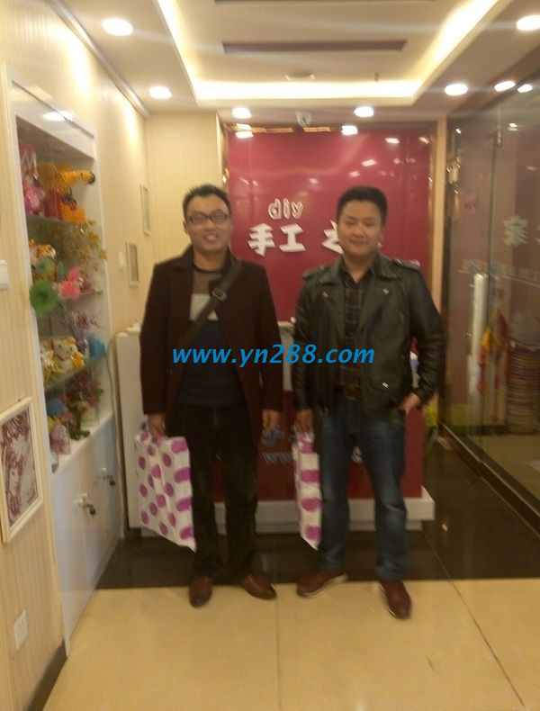 山東泰安高先生和好友王先生一起來到手工活之家總部考察項目，欲加盟代理(圖1)