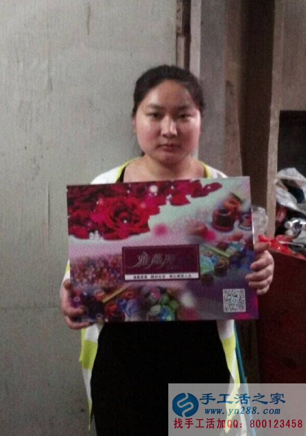 帶孩子?jì)D女也能做的手工活，浙江杭州牟女士在家做手工活串珠繡掙錢(圖1)