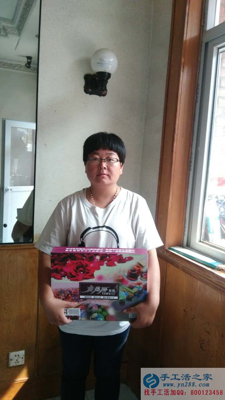 石家莊辛集市村級(jí)代理戴大姐夫婦在家組織人做手工活致富 石家莊辛集市村級(jí)代理戴大姐夫婦在家組織人做手工活致富