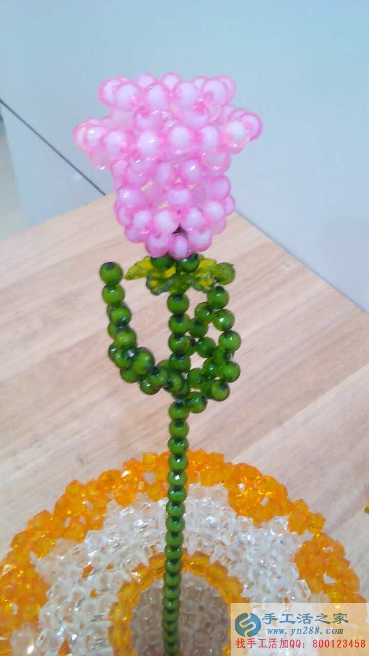 業(yè)余兼職好工作:重慶趙女士找到手工活之家串珠繡致富好項目 業(yè)余兼職好工作:重慶趙女士找到手工活之家串珠繡致富好項目