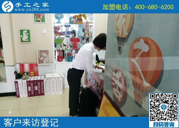 找一個好的手工活兼職掙錢，山東濟南趙女士下班后做彩珠繡手工活加工項目