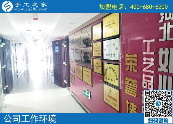 反客為主？江西新建周女士開店之余做彩珠繡免押金手工活掙錢