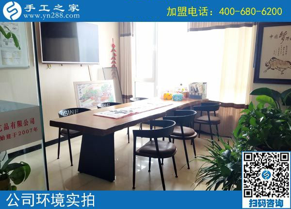 10月4日，為什么這個(gè)手工活外發(fā)加工廠家會(huì)連續(xù)三年受到CCTV的跟蹤專訪報(bào)道？手工之家接待考察加工客戶剪影