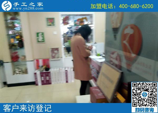 最怕半途而廢，這個(gè)可以寄到家做的手工活要掙錢，就應(yīng)像湖北武漢李女士一樣做