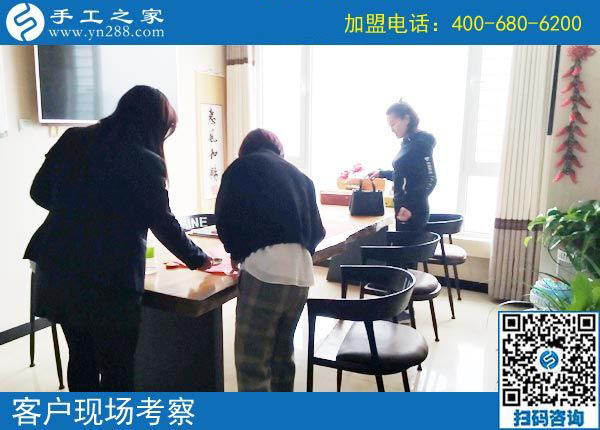 3月8日，正規(guī)手工活外發(fā)加工廠家就是這個樣子。手工之家接待考察加工客戶剪影