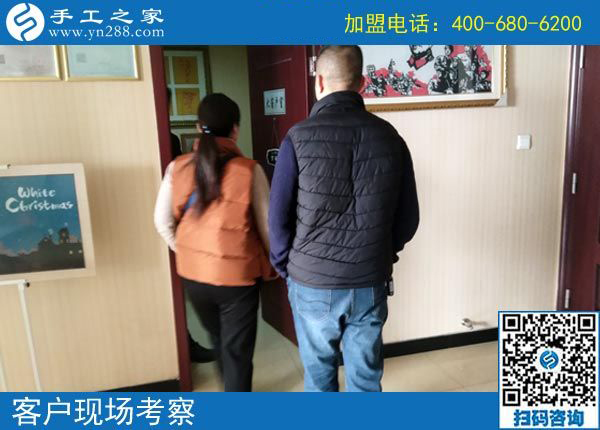 掙錢才是王道，四川內(nèi)江林女士堅(jiān)持做這個(gè)免押金手工活行嗎？