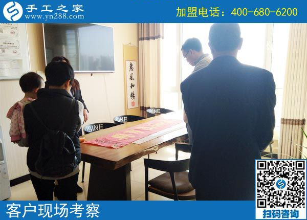 3月18日，她們?nèi)绾瓮ㄟ^這個(gè)可以寄到家做的手工活實(shí)現(xiàn)了個(gè)人的逆襲？手工之家接待考察加工客戶剪影