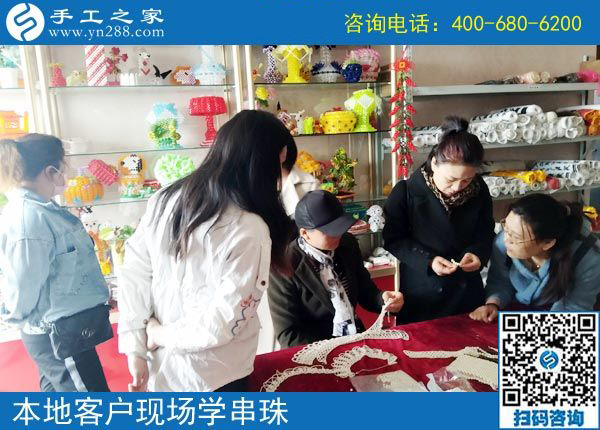 與丈夫一起撐起一個家，黑龍江雞西唐女士堅持做帶回家做的手工活