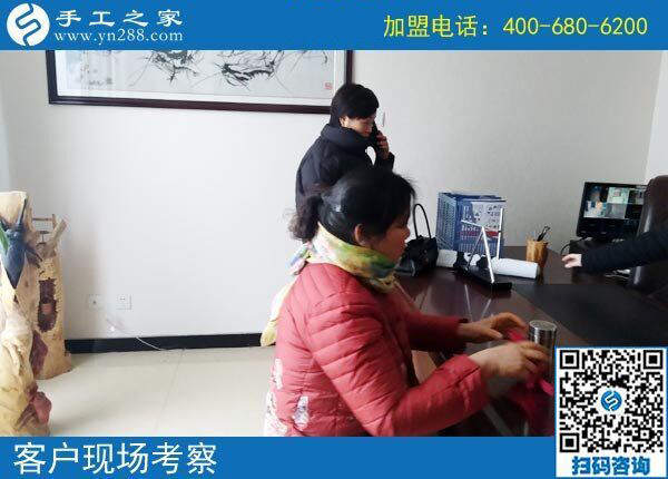 從真實的現(xiàn)場體驗開始，山東濟寧張女士把好的手工活拿回家做掙錢