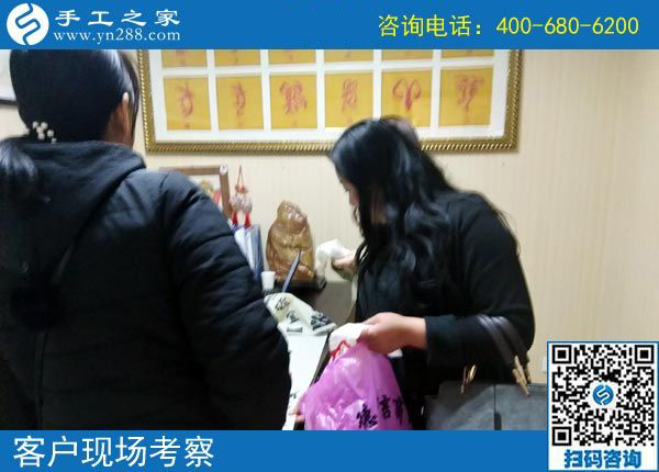 上班族的好兼職，四川宜賓杜女士做這個(gè)正規(guī)供料的手工活一舉兩得