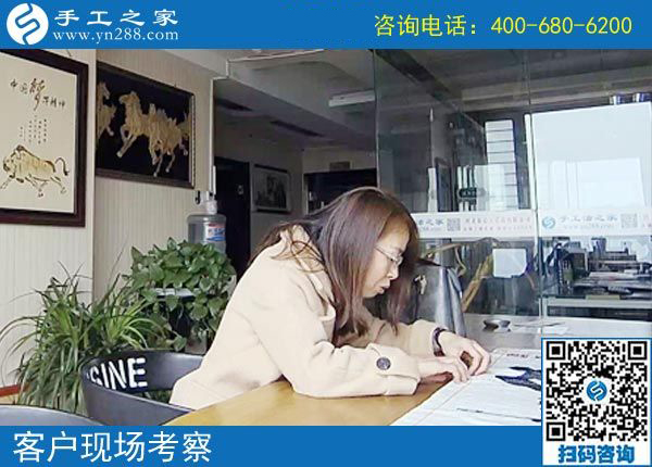 在家做手工活賺錢什么事也不耽誤，河北衡水高女士還能陪著孩子寫作業(yè)