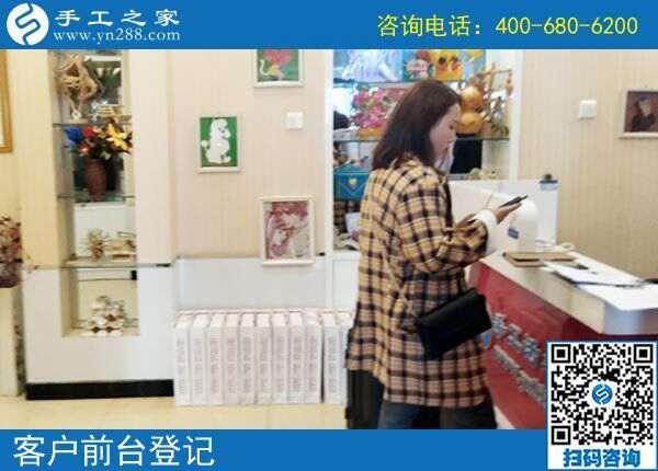 越做越順手，河北定州家庭婦女高女士在家做手工加工掙錢(qián)