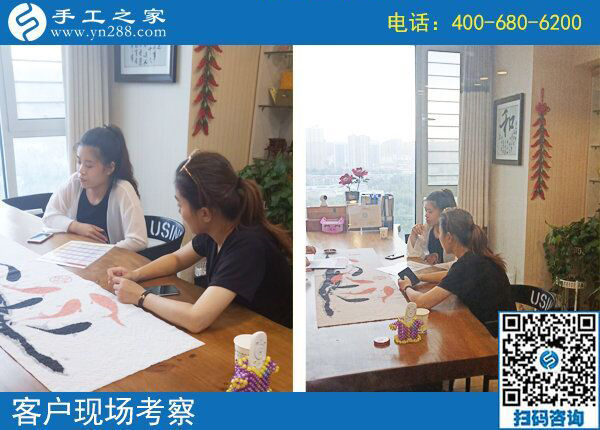 適合婦女在家做的手工活，這兩位女士選擇手工之家勵(lì)志珠(圖1)