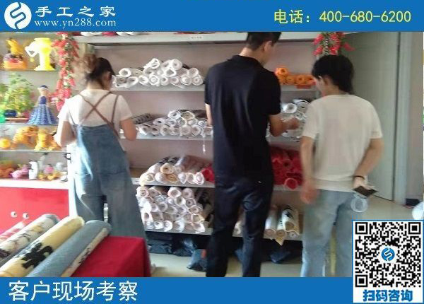 8月30日，把手工活拿回家做，越來越多的人選這里是有原因的，手工之家接待考察加工客戶剪影