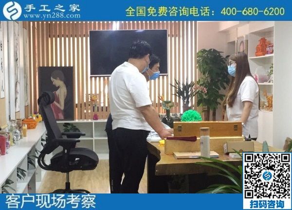 7月17日，有什么能賺錢的手工活？越來越多的人選擇勵(lì)志珠珠繡手工活外發(fā)加工項(xiàng)目，手工之家接待考察合作加工客戶剪影