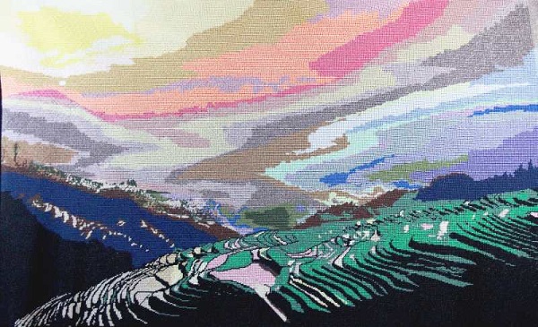《梯田日出》珠繡，盡顯祖國山川秀美、江南風(fēng)光(圖1)