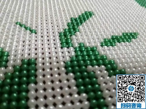 12月19日，在家做手工活掙錢，選正規(guī)手工活外發(fā)加工企業(yè)，這里有個性化定制服務(wù)，勵志珠珠繡成品細(xì)節(jié)實拍