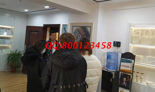 1月1日，元旦假期把手工活拿回家做，這個(gè)串珠外發(fā)手工活加工能掙錢(qián)，手工之家接待考察合作加工客戶剪影(圖4)