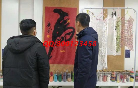 3月3日，做手工活在家賺錢，可以寄到家做的手工活，就是珠繡外發(fā)手工活，手工之家接待考察合作加工客戶剪影