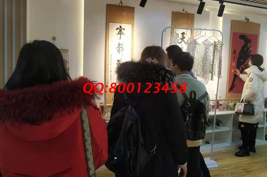 3月7日，拿回家做的手工活，想接正規(guī)廠家的手工活，就選勵(lì)志珠珠繡，手工之家接待考察合作加工客戶剪影