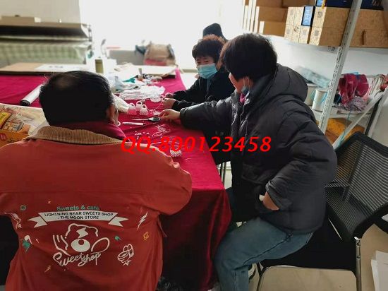 3月10日，正規(guī)供料的手工活，在家做的手工活，這里的合作模式和服務(wù)都好，考察合作加工客戶現(xiàn)場學習剪影