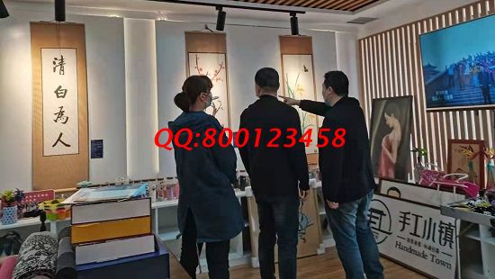 4月11日，想接正規(guī)廠家的手工活，珠繡這個(gè)拿回家做的手工活，成為越來越多人的選擇。手工之家接待考察合作加工客戶剪影