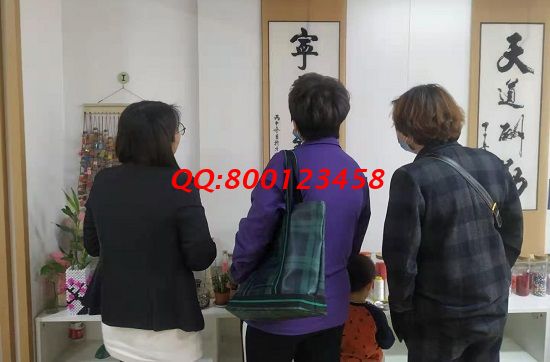 4月15日，拿回家做的手工活，非遺項目勵志珠珠繡加工項目，就業(yè)創(chuàng)業(yè)都很適合。手工之家接待考察合作加工客戶剪影