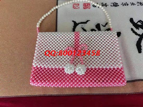 可以帶回家做的手工活，勵志珠珠繡是她選擇的手工活兼職(圖1)