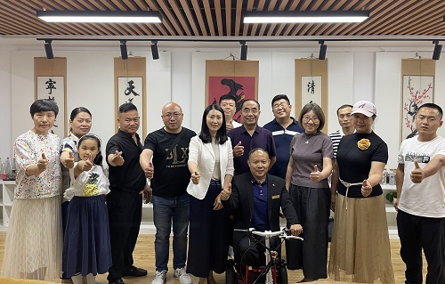 拳拳愛心，只為世間溫暖------記愛心企業(yè)手工之家創(chuàng)始人郝總
