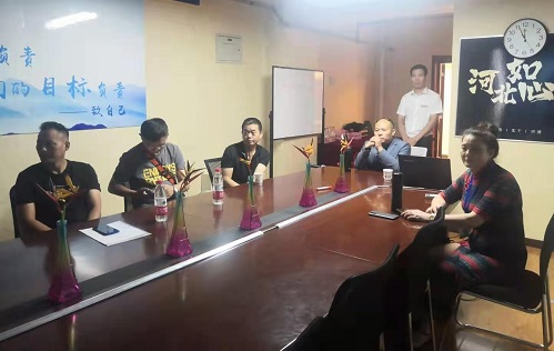 以珠繡手工為紐帶，做好居家就業(yè)創(chuàng)業(yè)-------記四川南充殘聯(lián)合作考察團(tuán)在手工之家