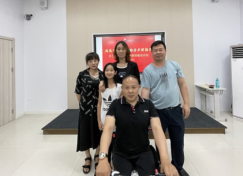 服務(wù)到家，只為更好 --- ---記手工之家勵(lì)志珠珠繡技能培訓(xùn)全國巡講·河間站