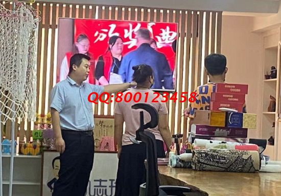 8月6日，拿回家做的手工活，加工費(fèi)有保障的手工活，就選勵(lì)志珠珠繡，圖為手工之家接待考察合作客戶剪影