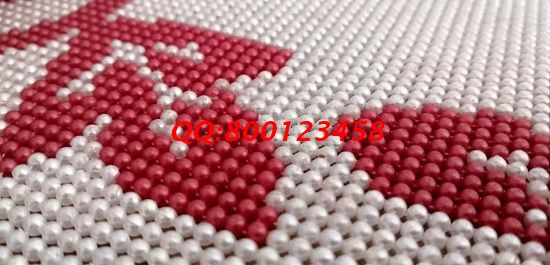 8月7日，想找手工活拿回家做就選手工之家，大家一起做好手工之家的珠繡外發(fā)手工活，圖為勵志珠珠繡成品細節(jié)實拍
