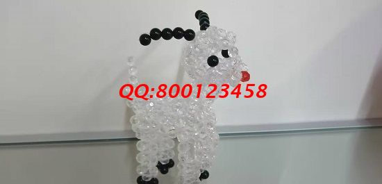 8月17日，找正規(guī)可靠的手工活加工項(xiàng)目，手工之家的手工活代理加工項(xiàng)目造福了很多人，圖為勵(lì)志珠珠繡串珠小飾品實(shí)拍
