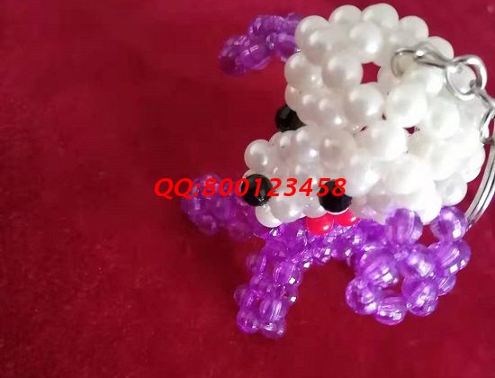8月20日，可以寄到家做的手工活，在手工之家能找到正規(guī)可靠的管回收手工活，圖為勵(lì)志珠珠繡串珠小飾品成品及加工細(xì)節(jié)實(shí)拍