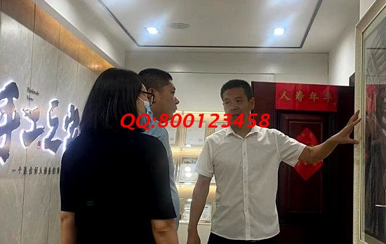 8月21日，產(chǎn)品種類多，手工技能簡(jiǎn)單，可以寄到家做的手工活，勵(lì)志珠珠繡手工活外發(fā)加工項(xiàng)目大家都可以做，圖為手工之家接待考察加工客戶剪影