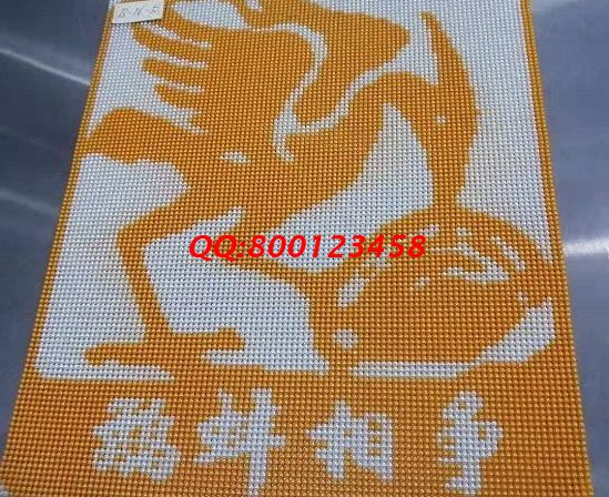 9月1日，我能做手工之家的珠繡正規(guī)供料的手工活嗎？答案是只要這樣就可以！圖為勵(lì)志珠珠繡成品細(xì)節(jié)實(shí)拍