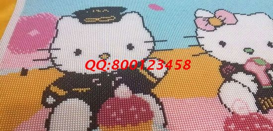 9月22日，居家利用閑散時(shí)間就業(yè)和創(chuàng)業(yè)，手工之家的手工活外發(fā)加工項(xiàng)目讓大家夢(mèng)想成真，圖為勵(lì)志珠珠繡成品細(xì)節(jié)實(shí)拍