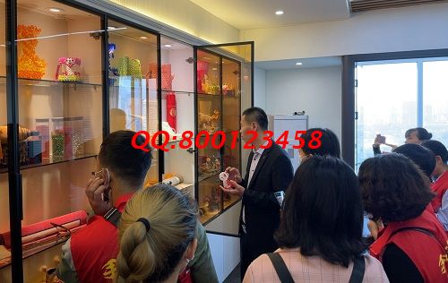 10月10日，加工費結(jié)算，這個正規(guī)手工活外發(fā)加工企業(yè)的手工活代加工項目是這樣的，圖為手工之家優(yōu)秀繡娘培訓(xùn)會剪影