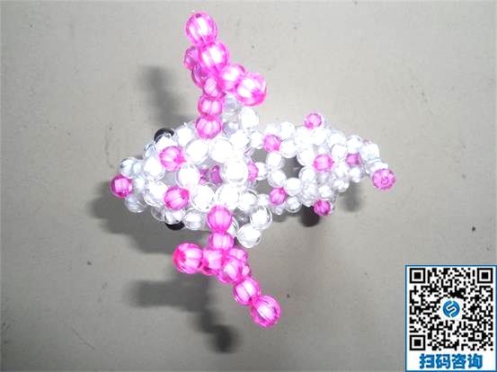 可以拿到家里的手工，一家老少皆可做，簽訂回收合同(圖1)