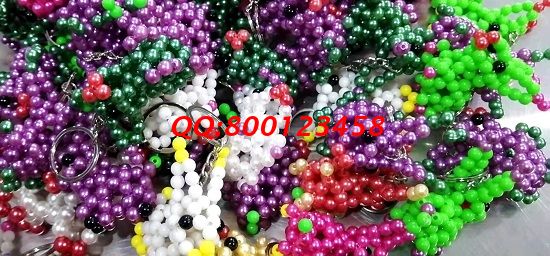 10月30日，可以帶回家做的手工活，想接正規(guī)廠家的手工活，十多年的手工之家有歷史、有成績、有保障，圖為勵志珠珠繡串珠成品實拍