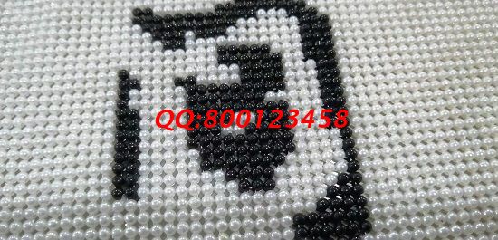 11月1日，考察合作的手工活代理加工項(xiàng)目，在家做手工活掙錢，如何能掙得更多，圖為勵(lì)志珠珠繡成品細(xì)節(jié)實(shí)拍