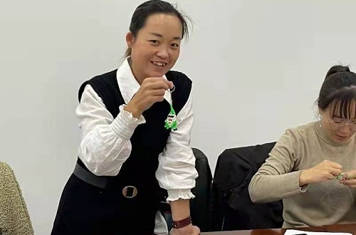 好好學(xué)、好好做，就會(huì)有收獲！ --- ---記手工之家各級(jí)代理技術(shù)培訓(xùn)優(yōu)秀學(xué)員申女士