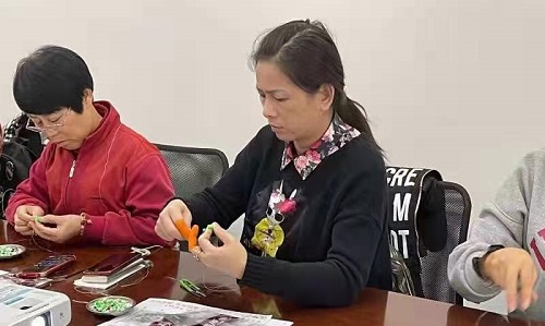 手工活外發(fā)加工回收好平臺，手工之家常年有活做(圖1)