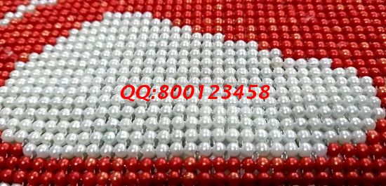 11月4日，想接正規(guī)廠家的手工活，在家做手工活掙錢(qián)，珠繡串珠手工沒(méi)有特殊的要求，適應(yīng)性很廣，圖為勵(lì)志珠珠繡成品細(xì)節(jié)