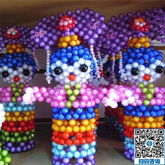 拿回家做的手工活是零工經(jīng)濟產(chǎn)業(yè)重要組成部分，讓人們居家賺錢(圖1)