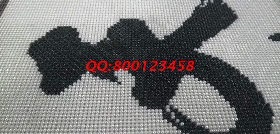 12月1日，年底了，在家做手工活的人，很多都選擇手工之家的珠繡串珠手工活外發(fā)加工項目，圖為勵志珠珠繡產品細節(jié)實拍(圖1)
