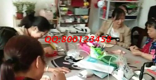 1月30日，正規(guī)手工活在家賺錢，可以寄到家做的手工活，選十多年的手工企業(yè)手工之家的珠繡串珠外發(fā)手工活，圖為各地加工人員工作室剪影