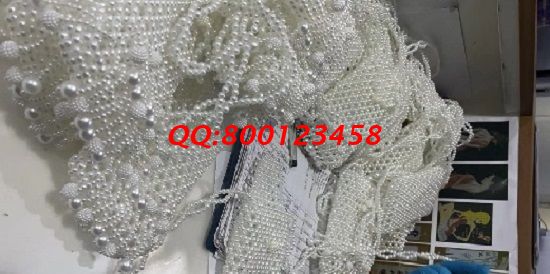 2月10日，純手工活外發(fā)加工，拿回家做的手工活兼職，傳統(tǒng)手工珠繡串珠的倉庫很忙，圖為手工之家兩個倉庫日常剪影