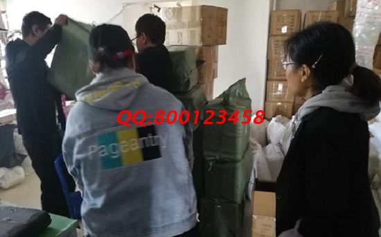 2月10日，純手工活外發(fā)加工，拿回家做的手工活兼職，傳統(tǒng)手工珠繡串珠的倉庫很忙，圖為手工之家兩個倉庫日常剪影